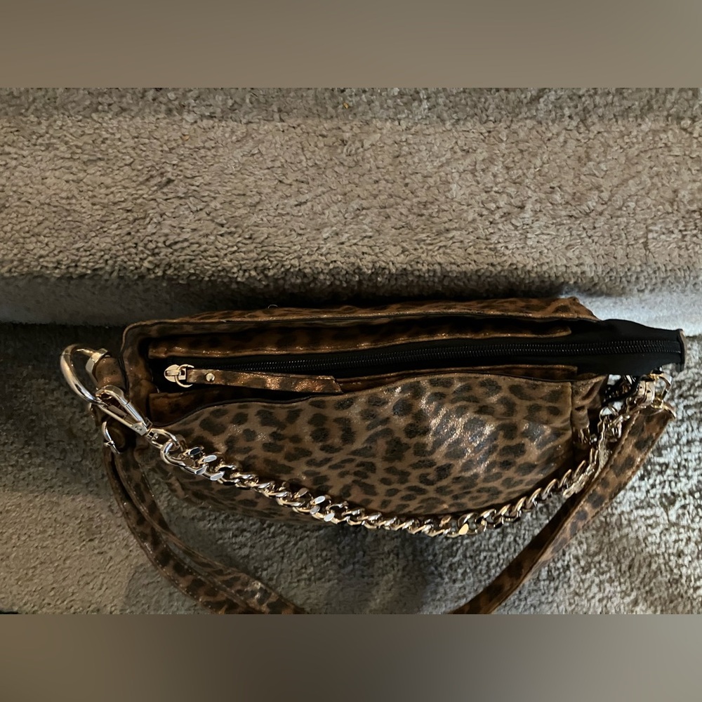 Jessica Simpson Leopard Print Crossbody Bag in Brown and Black - Picture 9 of 12